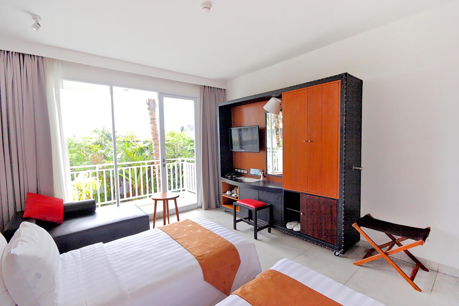 The 1O1 Bali Fontana Seminyak Hotel Legian  Exterior photo