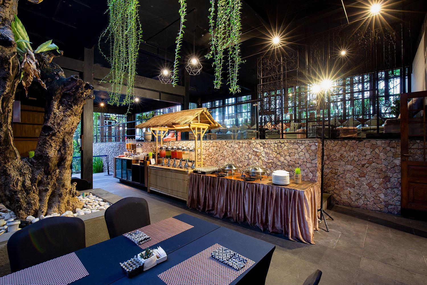 The 1O1 Bali Fontana Seminyak Hotel Legian  Exterior photo